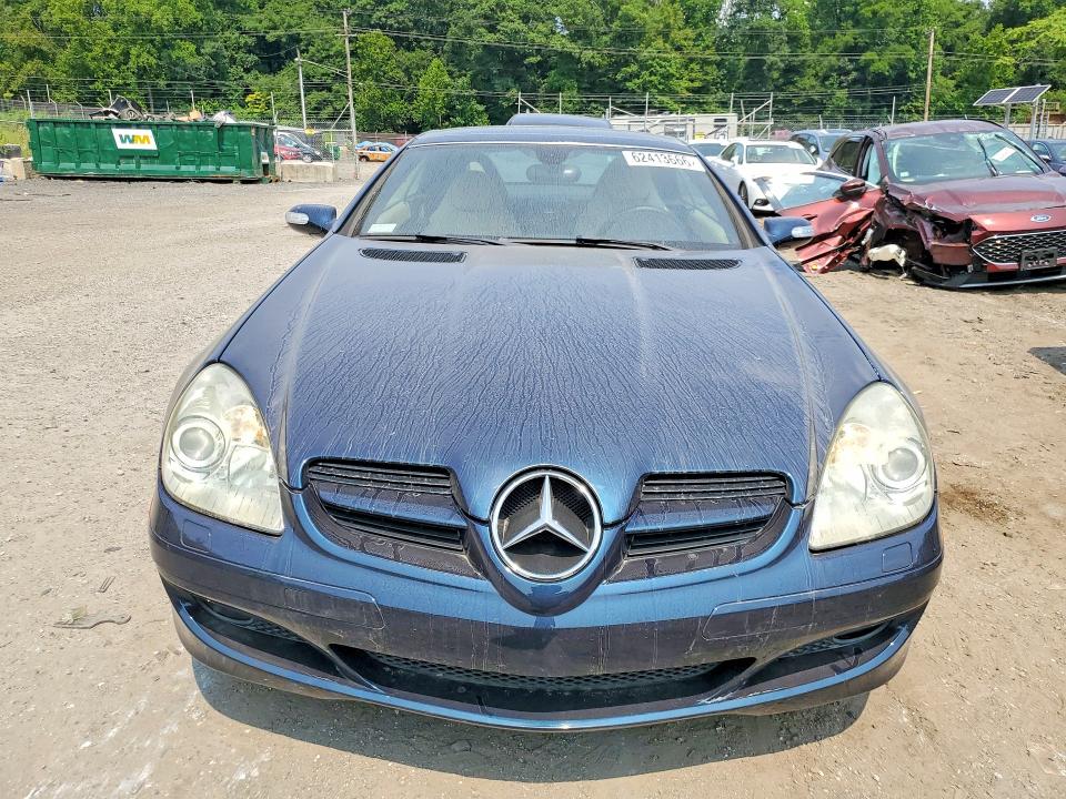 2007 Mercedes-benz Slk-klasse VIN WDBWK54F97F160299 COPART salvage auction — SIDE, Md - Cert Of Salvage > 75% Damage, sold $850 on 2026-08-20 (photo 5)
