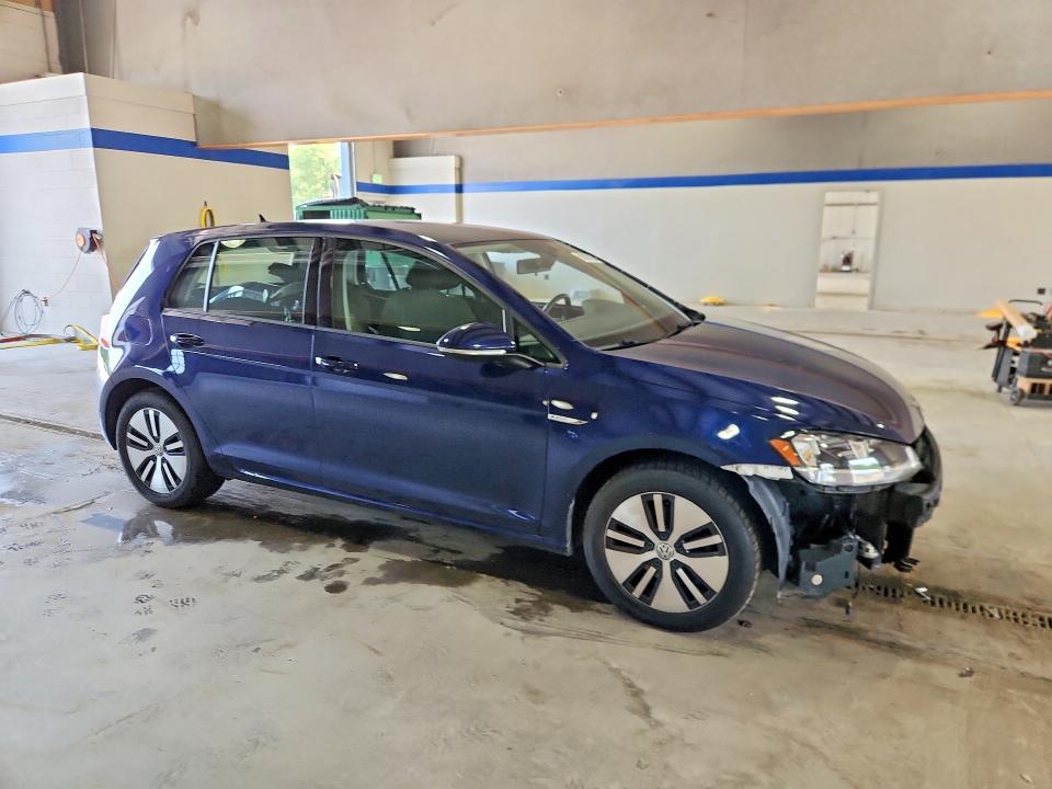 2019 Volkswagen E-golf VIN WVWKR7AU1KW910684 COPART salvage auction — SIDE, Salvage Title, sold $4,250 on 2026-08-07 (photo 4)