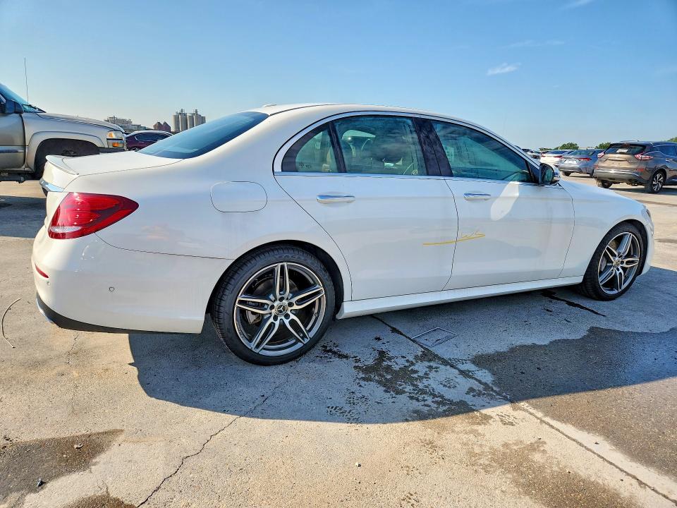 2019 Mercedes-benz VIN WDDZF4JB9KA513179 COPART salvage auction — WATER/FLOOD, Id - Salvage Certificate Of Title, sold $7,700 on 2026-08-19 (photo 3)