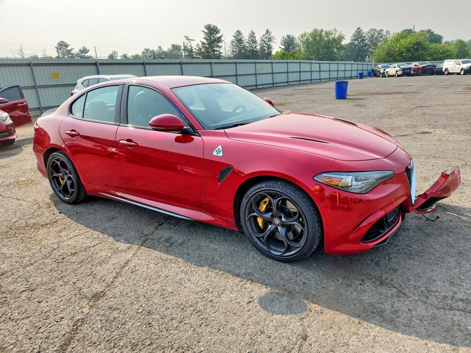2018 Alfa romeo Giulia VIN ZARFAEAV9J7592849 COPART salvage auction — FRONT END, PA - CERTIFICATE OF SALVAGE, sold $7,400 on 2026-07-24 (photo 4)