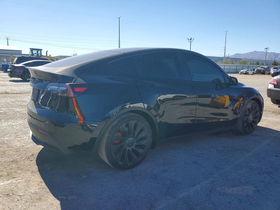 2021 Tesla Model y VIN 5YJYGDEF6MF251339 COPART salvage auction — REAR END, Nv - Salvage Title, sold $525 on 2026-07-21 (photo 3)