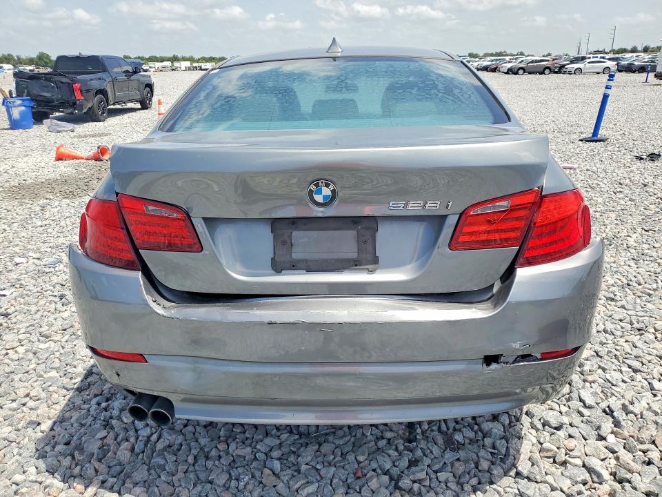 2011 BMW 5 series VIN WBAFR1C52BC260024 COPART salvage auction — REAR END, Fl - Cert Of Title Slvg Rebuildable, sold $425 on 2026-07-31 (photo 6)