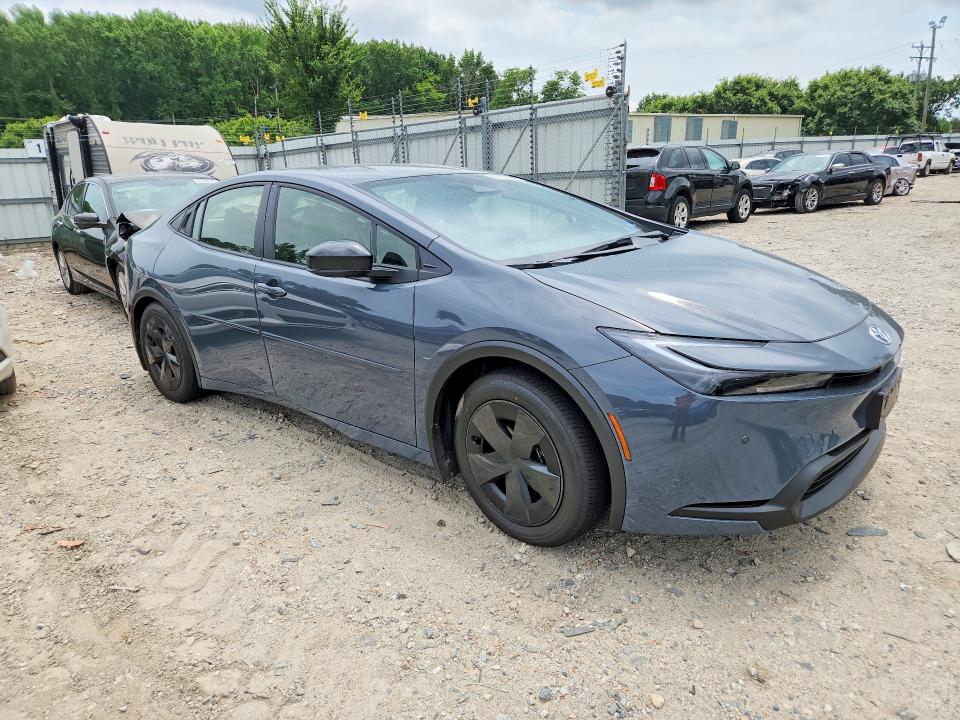 2026 Toyota VIN JTDACAAU3T3080979 COPART salvage auction — SIDE, Va - Cert Of Title - Salvage, sold $575 on 2026-07-21 (photo 4)