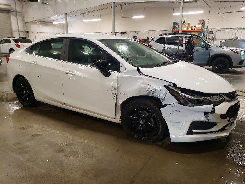 2018 Chevrolet Cruze VIN 1G1BE5SMXJ7193959 COPART salvage auction — FRONT END, Mn - Cert Of Title-Prior Salvage, sold $70 on 2026-07-27 (photo 4)