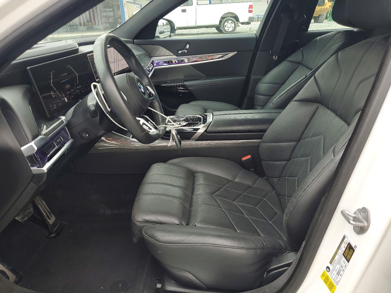 2023 BMW 7 Series VIN WBA23EH01PCN52467 COPART salvage auction — Mechanical, NC - SALVAGE CERTIFICATE OF TITLE, sold $46,750 on 2026-08-19 (photo 7)