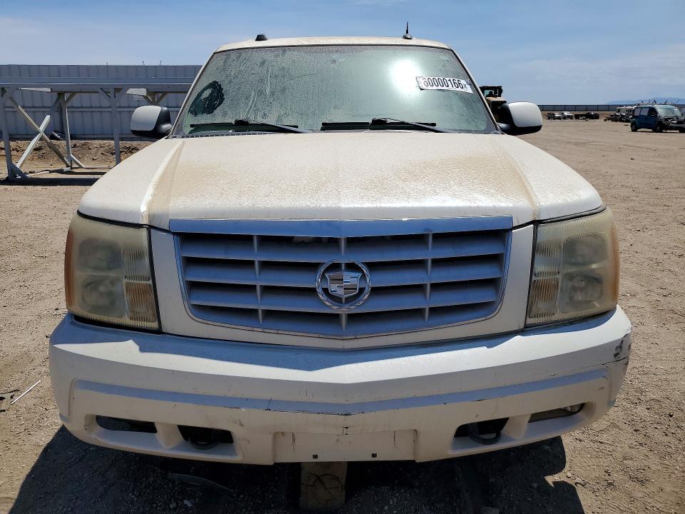 2005 Cadillac Escalade VIN 1GYEC63T75R194366 COPART salvage auction — SIDE, CA - DIS/DLR/EXP ONLY LIEN PAPERS, sold $500 on 2026-08-17 (photo 5)