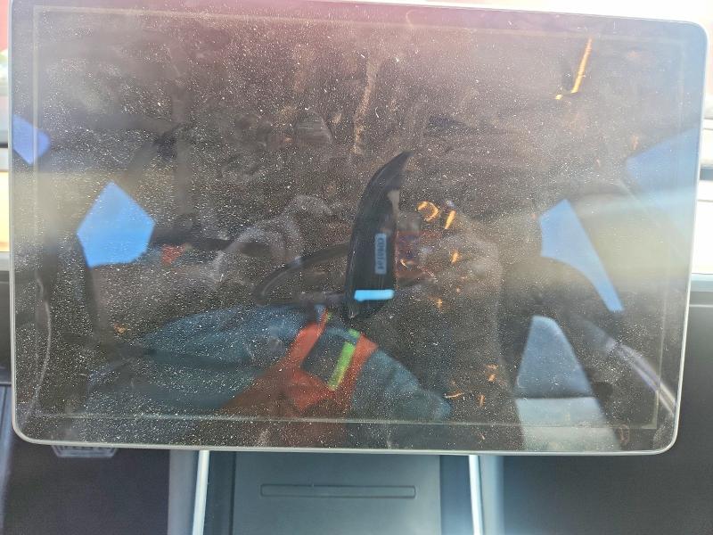 2018 Tesla Model 3 VIN 5YJ3E1EA4JF102961 COPART salvage auction — NORMAL WEAR, Tx - Cert Of Title-Rebuilt Salvage (P), sold $2,300 on 2026-07-21 (photo 9)