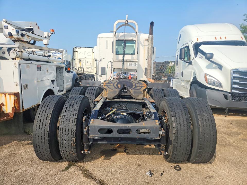 2021 Peterbilt All models VIN 1XPBDP9XXMD760939 COPART salvage auction — MECHANICAL, CT, sold $13,800 on 2026-09-02 (photo 6)