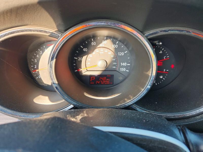 2011 Kia Sorento VIN 5XYKTCA17BG089975 COPART salvage auction — NORMAL WEAR, NY - CERTIFICATE OF TITLE, sold $450 on 2026-07-27 (photo 9)