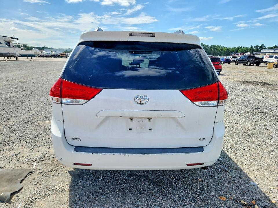 2012 Toyota Sienna VIN 5TDKK3DC0CS210821 COPART salvage auction — FRONT END, SC - DEALER ONLY CLEAN TITLE, sold $4,600 on 2026-07-27 (photo 6)