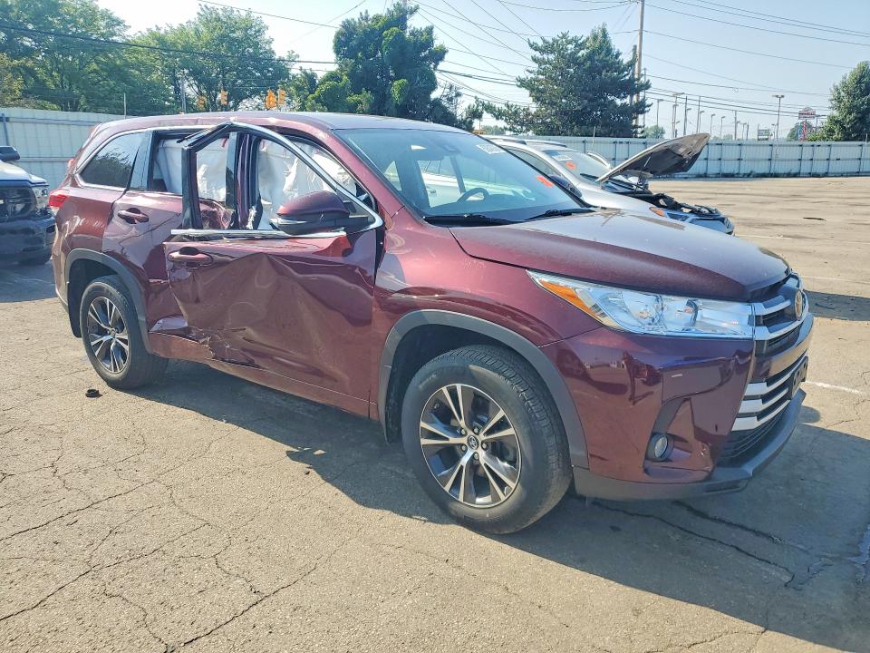 2018 Toyota VIN 5TDBZRFH2JS863042 COPART salvage auction — SIDE, Oh - Cert Of Title-Salvage, sold $5,600 on 2026-07-15 (photo 4)