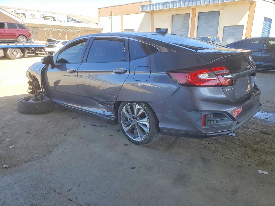 2018 Honda Clarity VIN JHMZC5F14JC008631 COPART salvage auction — UNDERCARRIAGE, CA - CERTIFICATE OF TITLE, sold $650 on 2026-07-30 (photo 2)