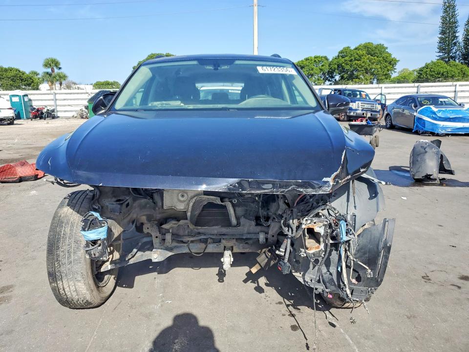 2018 Volkswagen Tiguan VIN 3VV3B7AX9JM207241 COPART salvage auction — MECHANICAL, Fl - Cert Of Title Slvg Rebuildable, sold $300 on 2026-07-29 (photo 5)