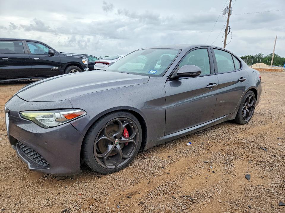 2018 Alfa romeo Giulia VIN ZARFAECN8J7589597 COPART salvage auction — WATER/FLOOD, Al - Cert Of Title-Flood Salvage, sold $1,900 on 2026-08-25 (photo 1)