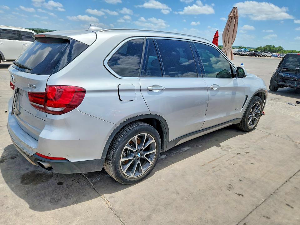 2017 BMW X5 VIN 5UXKR2C30H0U23431 COPART salvage auction — NORMAL WEAR, Tx - Certificate Of Title (P), sold $2,700 on 2026-07-30 (photo 3)