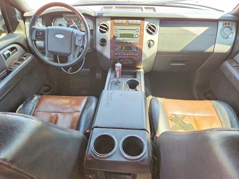 2007 Ford Expedition VIN 1FMFU19587LA66836 COPART salvage auction — NORMAL WEAR, Co - Dis/Dlr/Exp Only Clean Title, sold $325 on 2026-07-08 (photo 8)