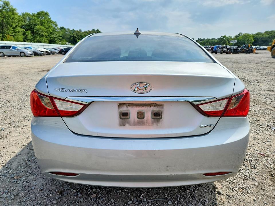 2013 Hyundai Sonata VIN 5NPEC4ACXDH573204 COPART salvage auction — MINOR DENT/SCRATCHES, Ga - Certificate Of Title, sold $825 on 2026-07-21 (photo 6)