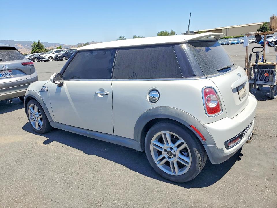 2011 Mini Cooper VIN WMWSV3C54BTY11978 COPART salvage auction — SIDE, CA - SALVAGE CERTIFICATE, sold $825 on 2026-07-14 (photo 2)