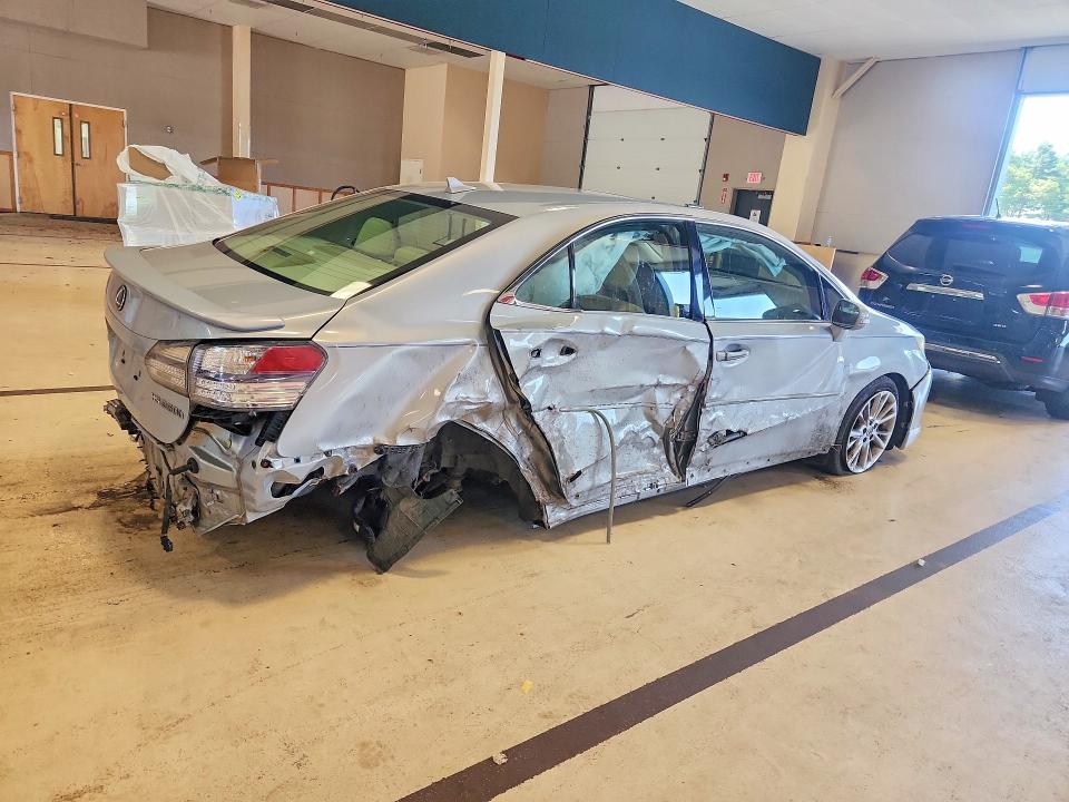 2010 Lexus Hs 250h VIN JTHBB1BA3A2026109 COPART salvage auction — SIDE, CT - CERT OF TITLE-SALVAGE, sold $475 on 2026-07-14 (photo 3)