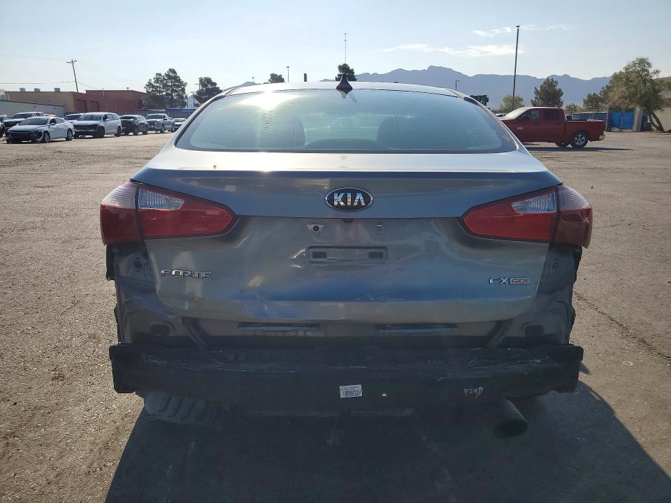 2015 Kia Forte VIN KNAFX4A88F5347604 COPART salvage auction — FRONT END, Nm - Cert Of Title-Salvage (P), sold $625 on 2026-07-31 (photo 6)