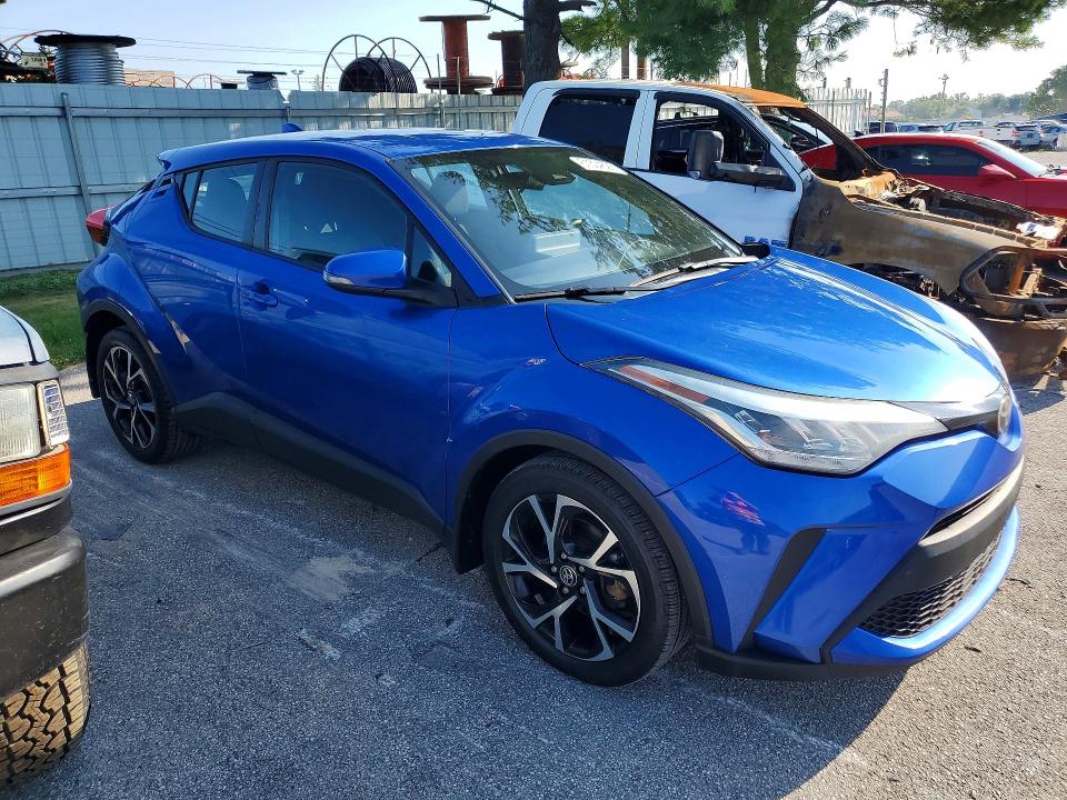 2021 Toyota C-hr VIN NMTKHMBX7MR126585 COPART salvage auction — NORMAL WEAR, IN - CERTIFICATE OF TITLE, sold $7,800 on 2026-07-27 (photo 4)