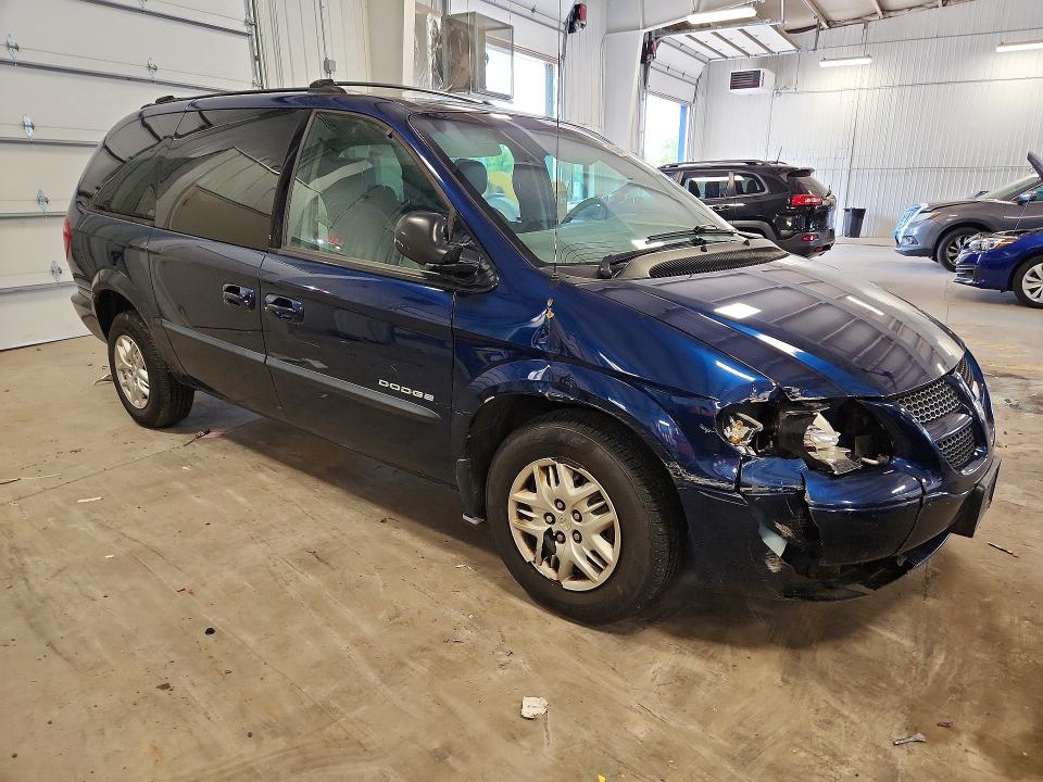 2001 Dodge Grand caravan VIN 2B4GP44381R403329 COPART salvage auction — FRONT END, Mn - Certificate Of Title, sold $575 on 2026-07-09 (photo 4)