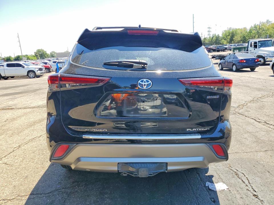 2024 Toyota VIN 5TDEBRCH2RS644728 COPART salvage auction — FRONT END, CO - SALVAGE TITLE, sold $14,400 on 2026-07-21 (photo 6)