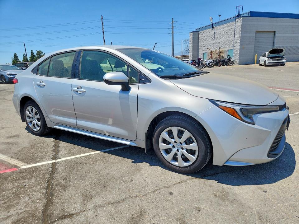 2026 Toyota Corolla VIN JTDBCMFE4T3143255 COPART salvage auction — ALL OVER, CA - SALVAGE CERTIFICATE, sold $10,900 on 2026-08-25 (photo 4)
