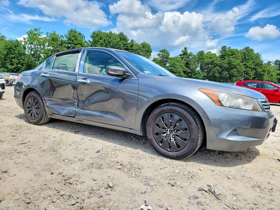 2009 Honda Accord VIN JHMCP26339C014362 COPART salvage auction — SIDE, Ma - Cert Of Title-Reconstrctd Coll, sold $925 on 2026-07-30 (photo 4)