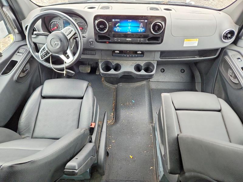 2024 Mercedes-benz Sprinter VIN W1W4NCVY5RP640264 COPART salvage auction — REAR END, Il - Salvage Certificate, sold $23,200 on 2026-08-25 (photo 8)
