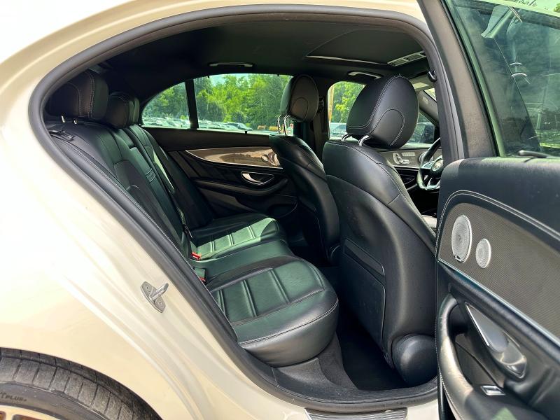 2018 Mercedes-benz E-klasse amg VIN WDDZF6EB6JA302817 COPART salvage auction — MINOR DENT/SCRATCHES, Ne - Certificate Of Title, sold $13,500 on 2026-07-29 (photo 9)