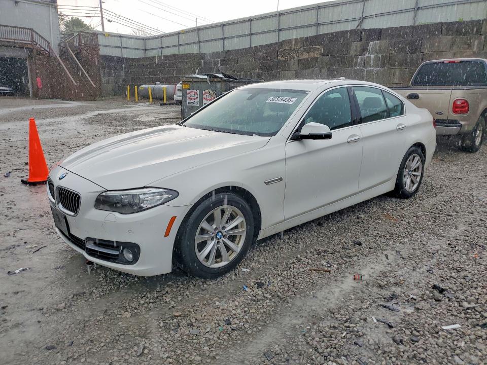 2015 BMW 5er VIN WBA5A7C54FD624143 COPART salvage auction — MINOR DENT/SCRATCHES, Ky - Certificate Of Title, sold $1,300 on 2026-07-17 (photo 1)