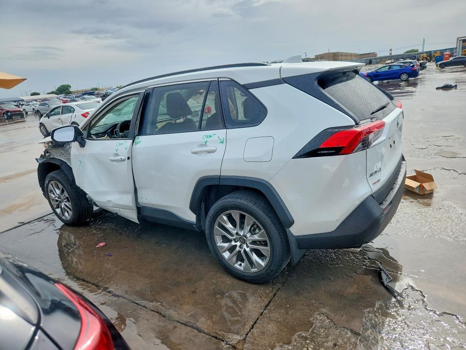 2024 Toyota Rav4 VIN 2T3C1RFVXRW308920 COPART salvage auction — SIDE, TX - SALVAGE VEHICLE TITLE, sold $10,100 on 2026-08-27 (photo 2)