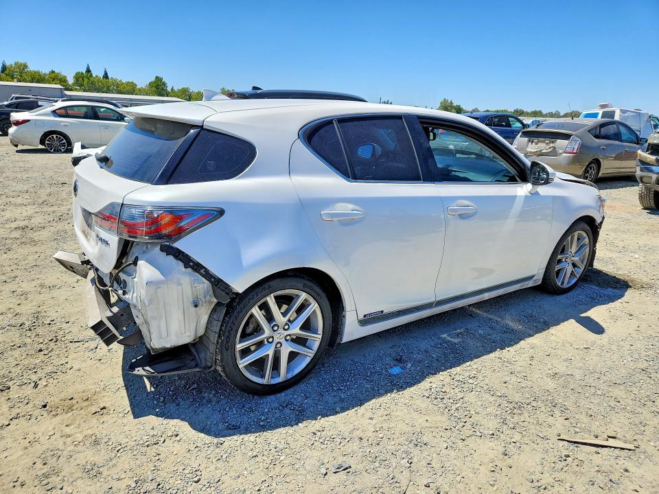 2016 Lexus Ct 200 VIN JTHKD5BH5G2274403 COPART salvage auction — REAR END, Ca - Salvage Certificate, sold $425 on 2026-07-30 (photo 3)