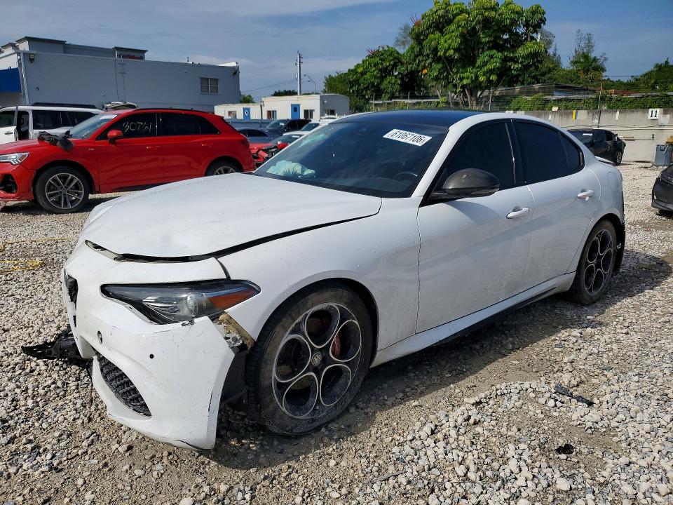 2021 Alfa romeo Giulia VIN ZARFANBN9M7640918 COPART salvage auction — FRONT END, Fl - Certificate Of Destruction, sold $875 on 2026-08-18 (photo 1)