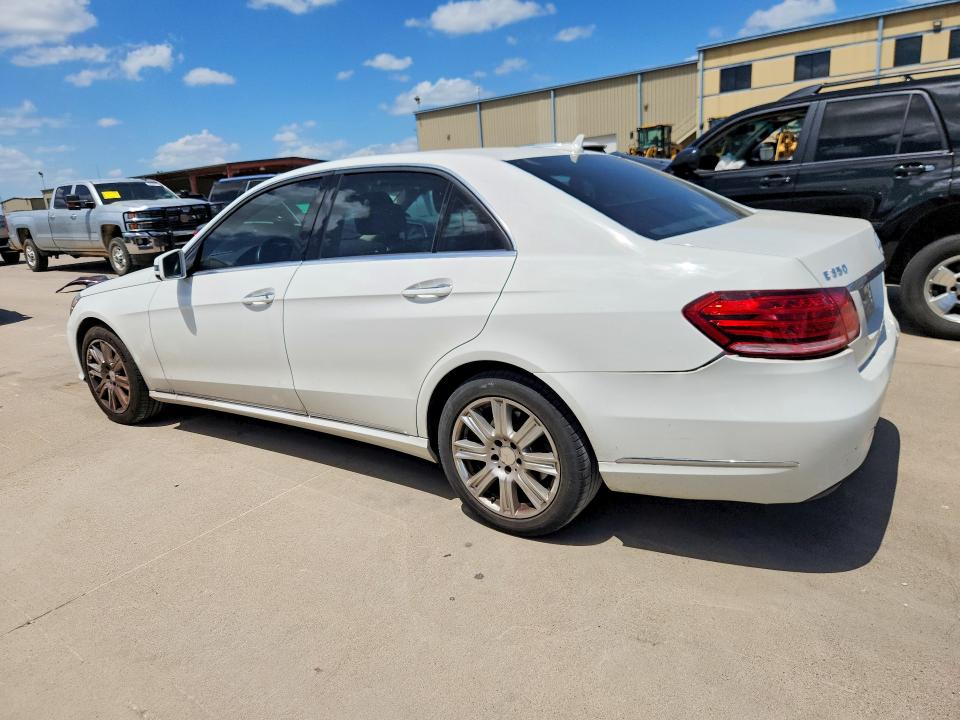 2014 Mercedes-benz E-klasse VIN WDDHF5KB7EA867979 COPART salvage auction — SIDE, TX - SALVAGE VEHICLE TITLE (P), sold $3,000 on 2026-07-16 (photo 2)