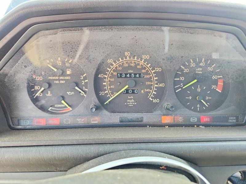 1988 Mercedes-benz 300 VIN WDBEA50D6JA810603 COPART salvage auction — NORMAL WEAR, Tx - Certificate Of Title (P), sold $1,500 on 2026-07-30 (photo 9)