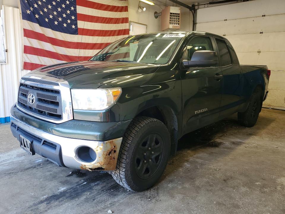 2010 Toyota Tundra VIN 5TFUM5F19AX014460 COPART salvage auction — MINOR DENT/SCRATCHES, Me - Certificate Of Title, sold $3,400 on 2026-08-01 (photo 1)