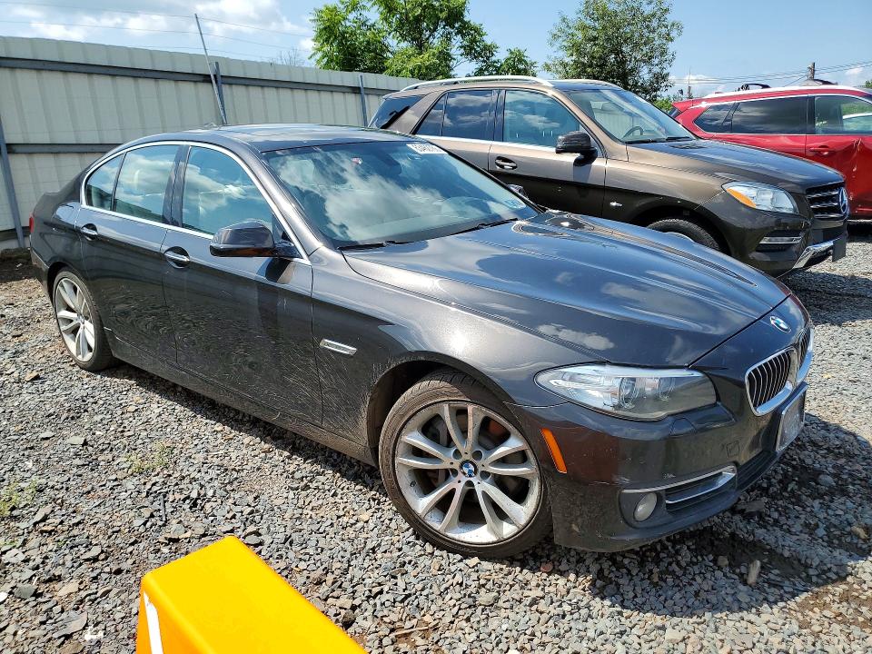2014 BMW 5 series VIN WBA5B3C55ED534102 COPART salvage auction — MINOR DENT/SCRATCHES, In - Certificate Of Title, sold $2,950 on 2026-08-21 (photo 4)
