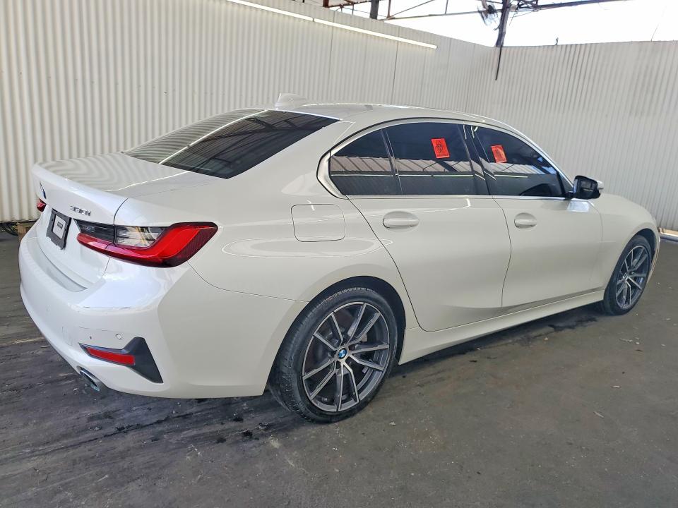 2021 BMW 3 series VIN 3MW5R1J07M8C11527 COPART salvage auction — MINOR DENT/SCRATCHES, FL - CERT OF TITLE SLVG REBUILDABLE, sold $11,500 on 2026-08-10 (photo 3)