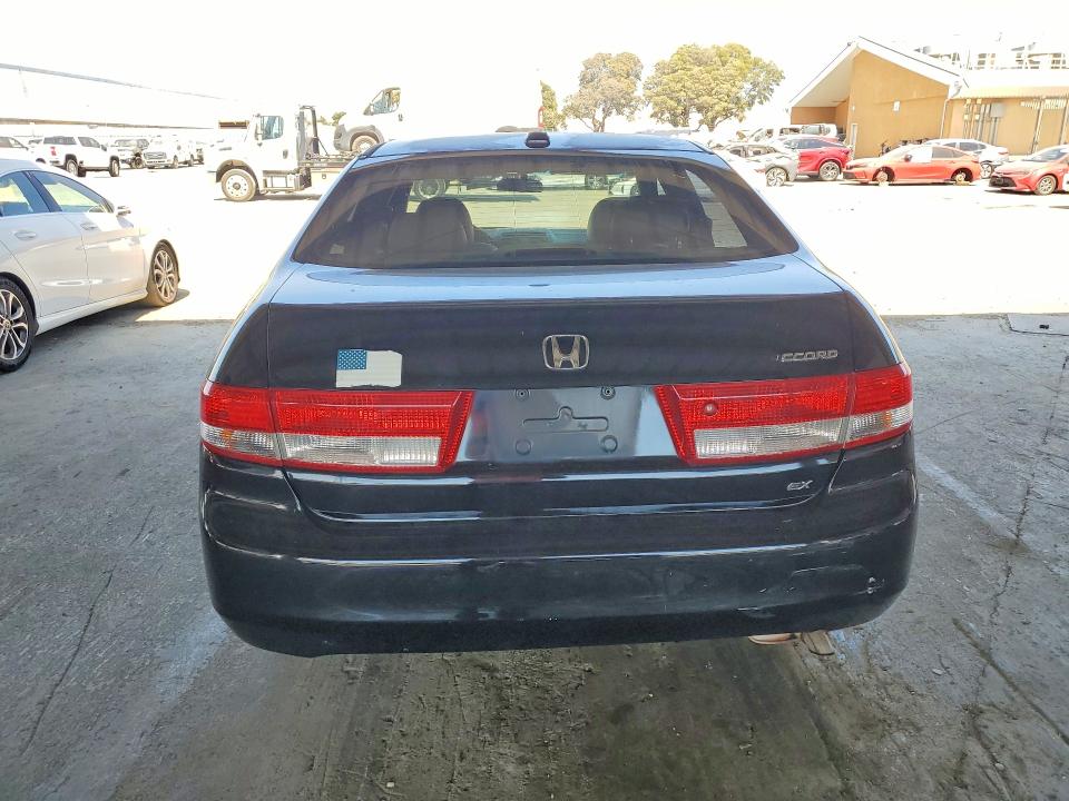 2004 Honda Accord VIN JHMCM56734C019132 COPART salvage auction — MINOR DENT/SCRATCHES, CA - DIS/DLR/EXP ONLY CLEAN TITLE, sold $30 on 2026-07-28 (photo 6)