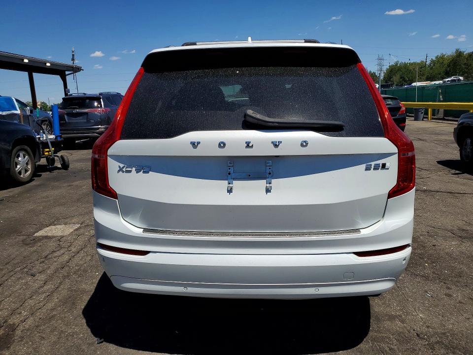 2023 Volvo Xc90 VIN YV4L12PV1P1942101 COPART salvage auction — MINOR DENT/SCRATCHES, Co - Public - Salvage Title, sold $23,200 on 2026-08-11 (photo 6)