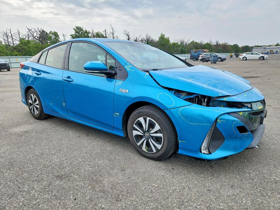 2017 Toyota Prius VIN JTDKARFP0H3041639 COPART salvage auction — FRONT END, NY - MV-907A SALVAGE CERTIFICATE, sold $4,750 on 2026-07-27 (photo 4)