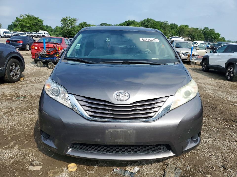 2015 Toyota VIN 5TDKK3DC0FS555318 COPART salvage auction — REAR END, Salvage Title, sold $1,050 on 2026-07-30 (photo 5)
