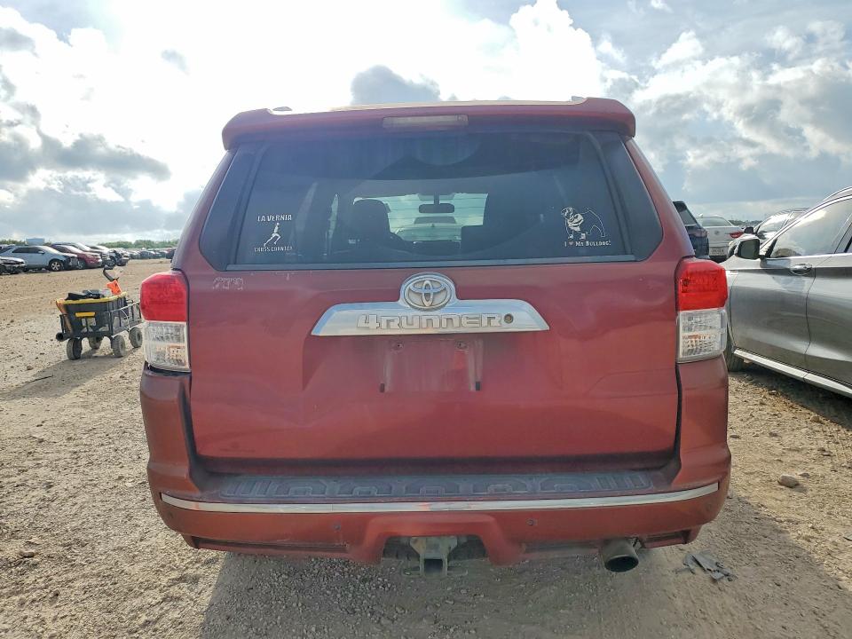 2011 Toyota 4runner VIN JTEZU5JR2B5015283 COPART salvage auction — REAR END, Tx - Certificate Of Title, sold $3,900 on 2026-07-09 (photo 6)