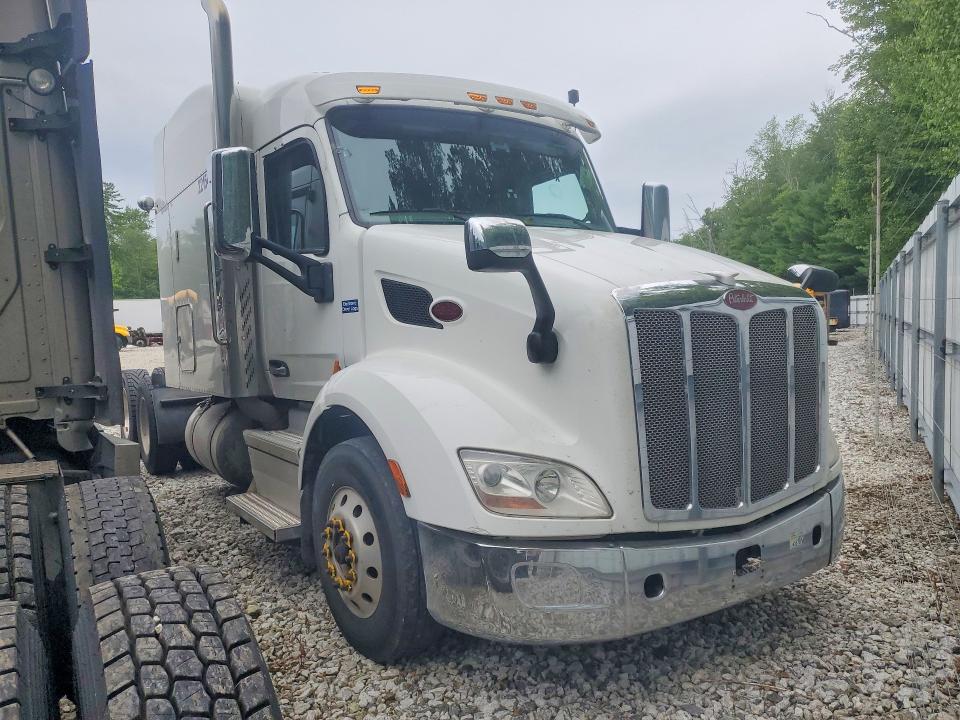 2019 Peterbilt All other VIN 1XPBDP9X6KD267675 COPART salvage auction — SIDE, CT, sold $5,500 on 2026-09-08 (photo 4)