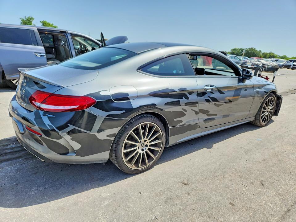2017 Mercedes-benz C-klasse VIN WDDWJ4JBXHF520428 COPART salvage auction — FRONT END, Salvage Title, sold $4,200 on 2026-08-20 (photo 3)
