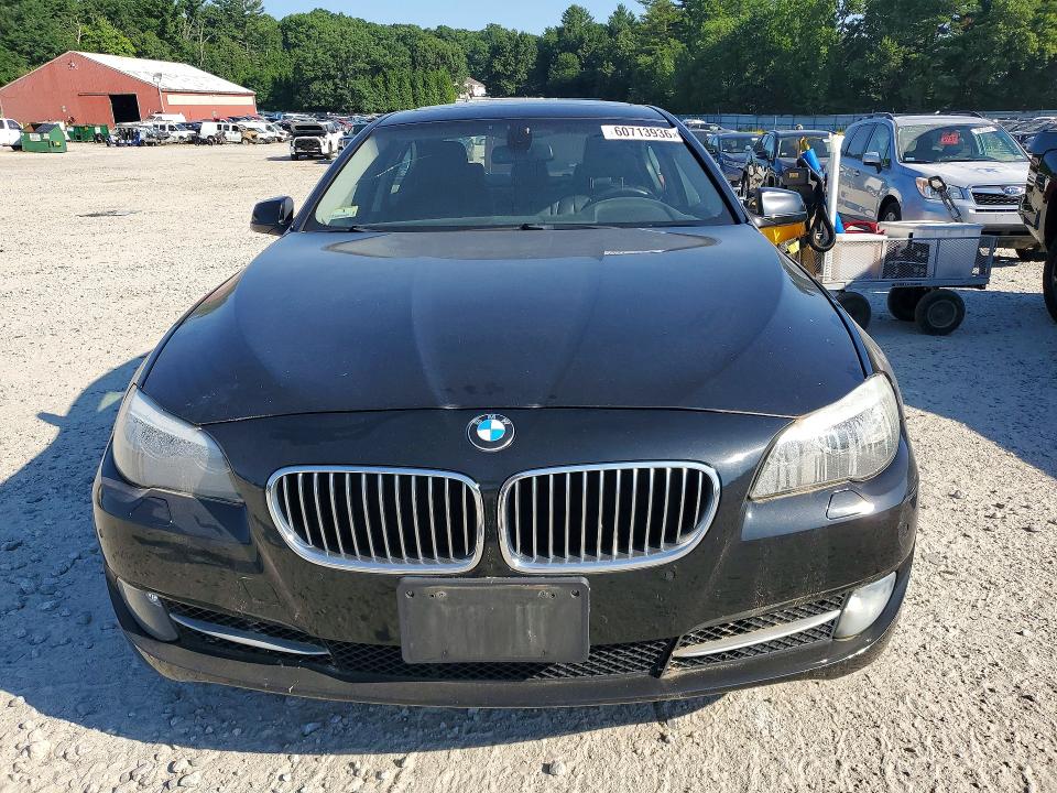 2012 BMW 5er VIN WBAXH5C52CDW03280 COPART salvage auction — MINOR DENT/SCRATCHES, MA - CERTIFICATE OF TITLE, sold $675 on 2026-07-20 (photo 5)