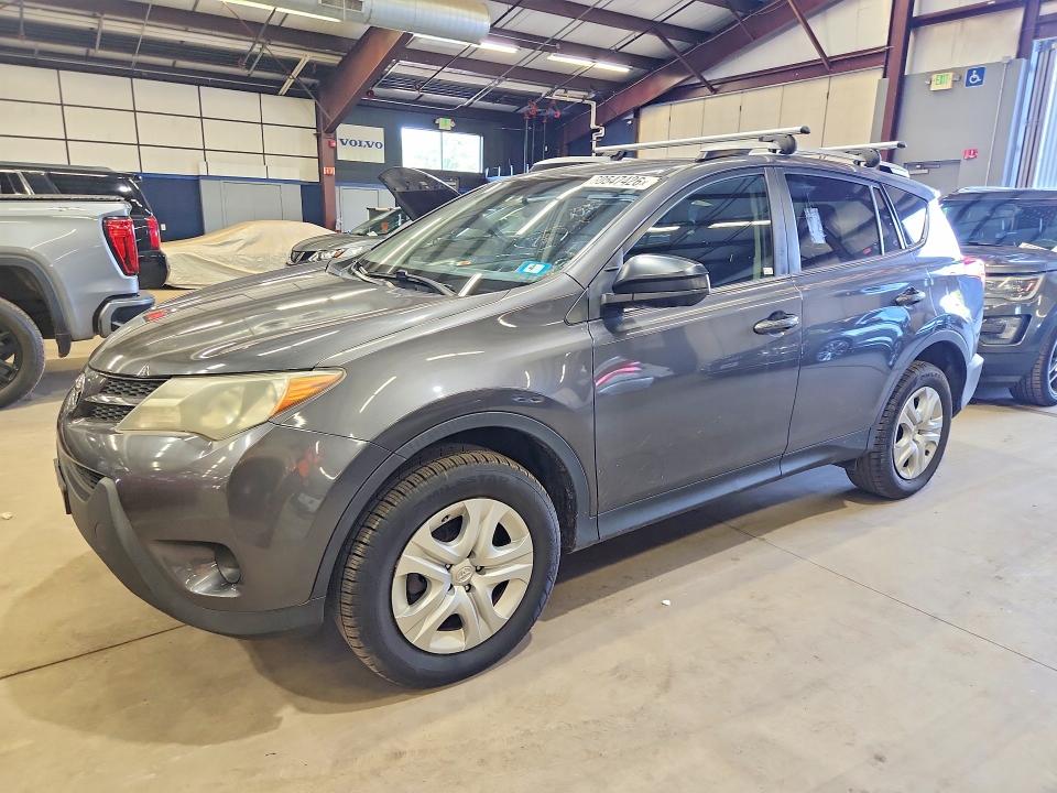 2015 Toyota Rav 4 VIN JTMBFREVXFJ040217 COPART salvage auction — MINOR DENT/SCRATCHES, NH - CERTIFICATE OF TITLE, sold $4,950 on 2026-07-31 (photo 1)