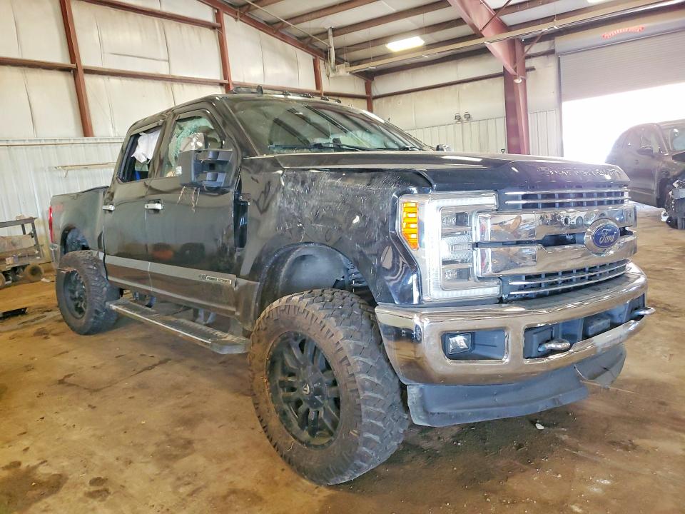 2019 Ford F350 VIN 1FT8W3BT5KEG28913 COPART salvage auction — ROLLOVER, Salvage Title, sold $8,000 on 2026-07-31 (photo 4)